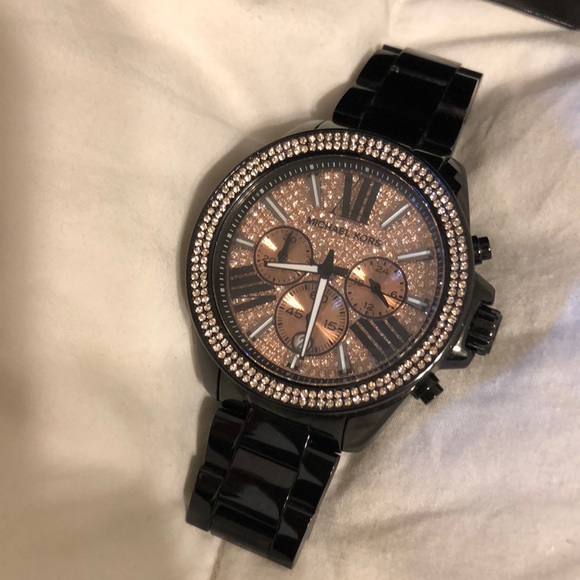 Watch - Picture 3 of 4